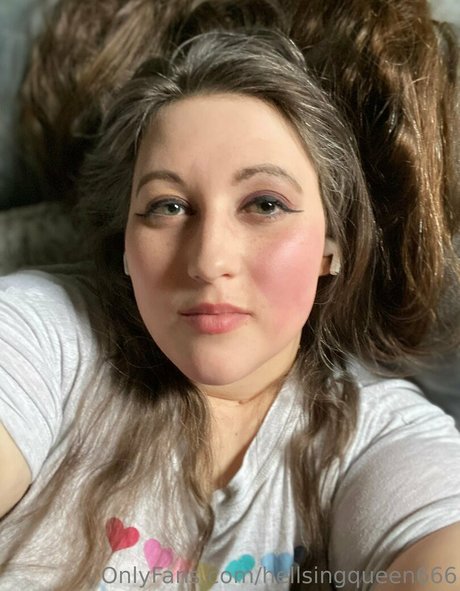 hellsingqueen666 セクシーなポルノスター 写真