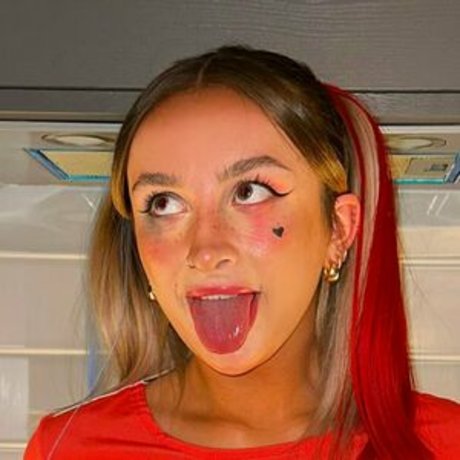 petitelunaxo ポルノスター 独占 画像