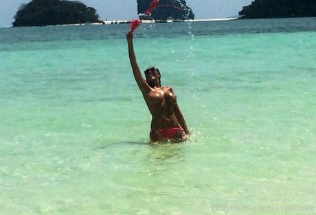 AvaKoxxx ヌードモデル 画像