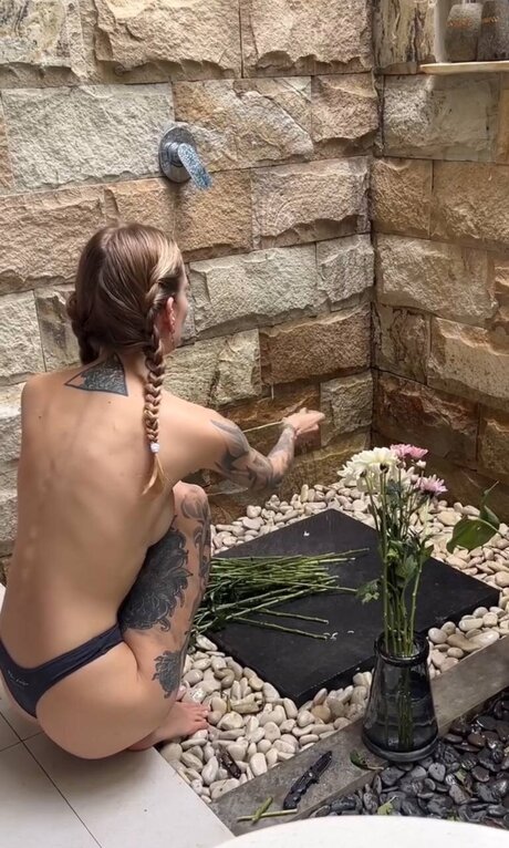 alenagerman セックススター 写真