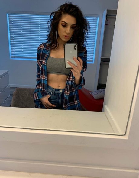 アジアンジム OnlyFans 裸 写真