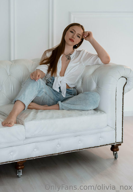 巨乳 射精 OnlyFans 無料セックス 画像