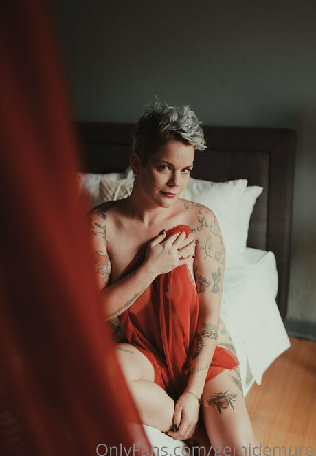 セクシーな足 OnlyFans ホットセックス 画像