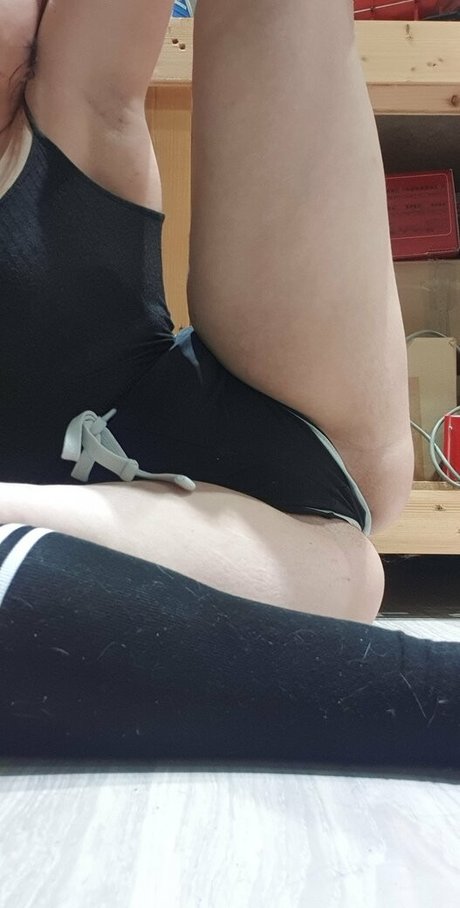 スリムな熟女OnlyFans アート裸 アーカイブ