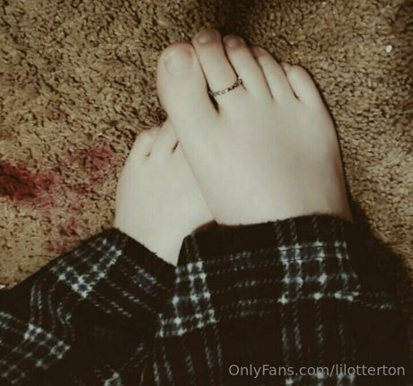 ドイツのアマチュアOnlyFans ヌード 画像