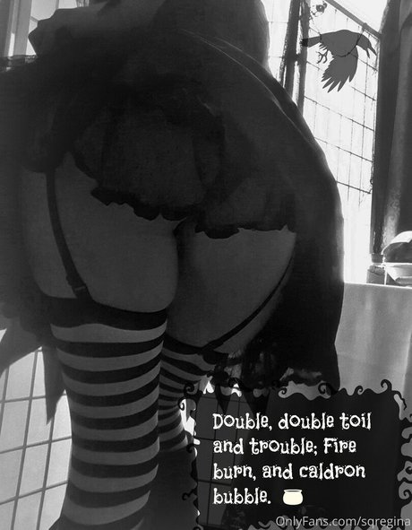 双子のOnlyFans 美しいポルノ 画像