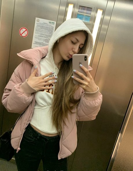 alexasecrets 裸のモデル 写真