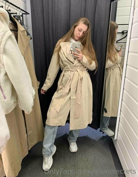 alexasecrets 独占ポルノスター 写真