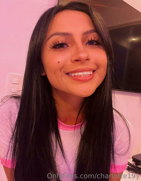 黒檀の小人OnlyFans ホットセクシー ギャラリー