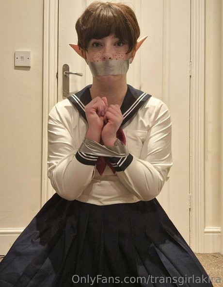 ニューハーフ 熟女 OnlyFans 無料 写真