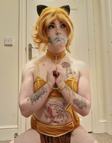 transgirlakira ポルノスター セクシー 写真