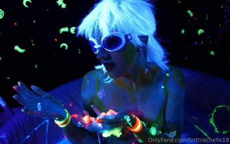 曲線美の赤毛OnlyFans セクシーヌード 写真