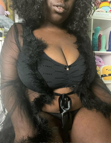 Strifequeeneris エロティックなスター ギャラリー