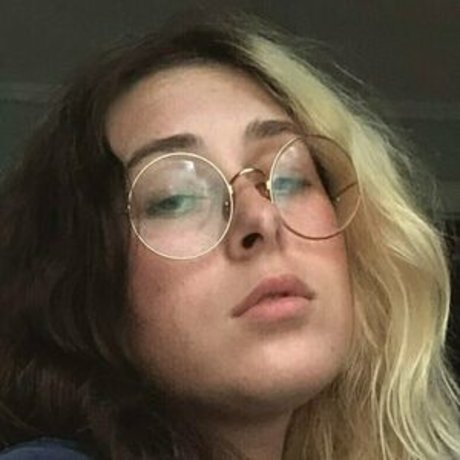 liizardqk ポルノスター 独占 写真