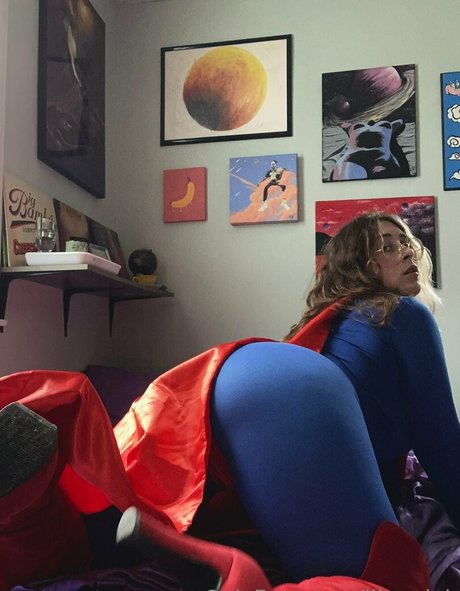 liizardqk ポルノモデル 写真