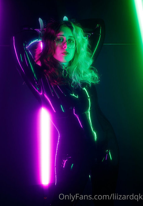 liizardqk ポルノスター エロティック アーカイブ