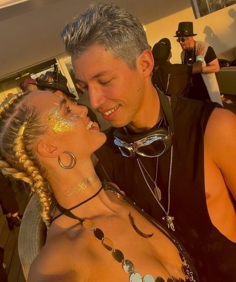 コスプレヌードOnlyFans ヌード 画像