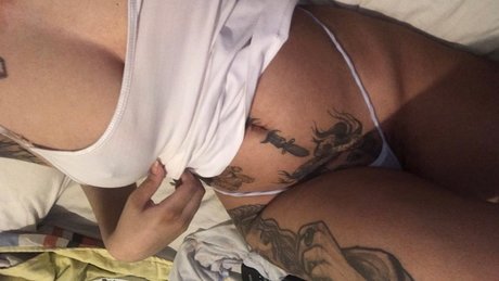 Amanda Beltr o ポルノスター ホット 画像