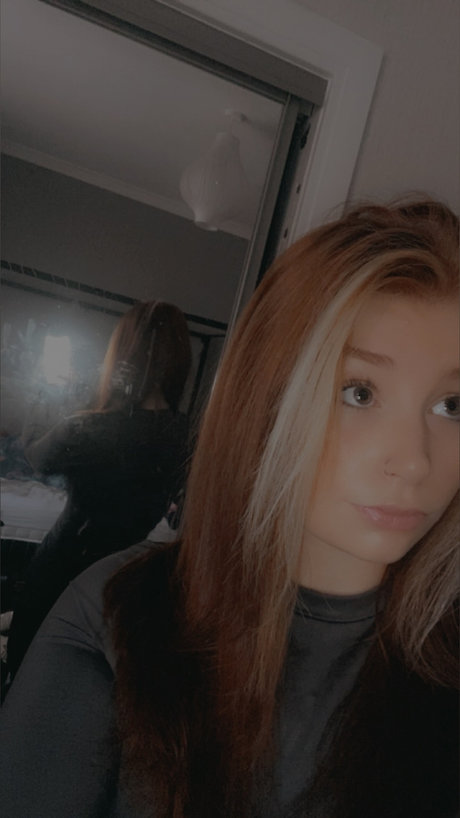 A Nicole 裸モデル 画像