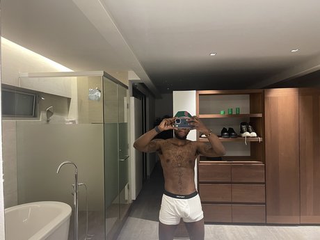 Big Jefe セクシーモデル 写真