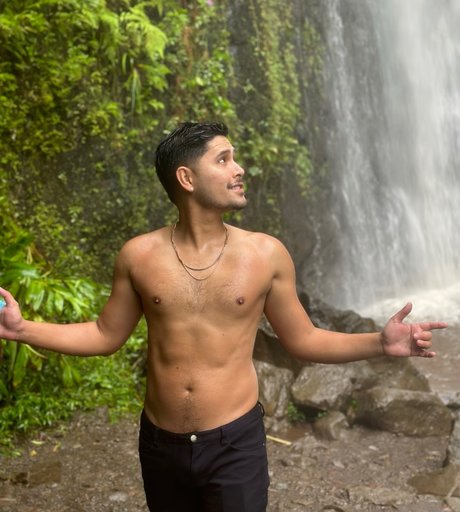 Michael Dejano かわいいポルノスター 写真