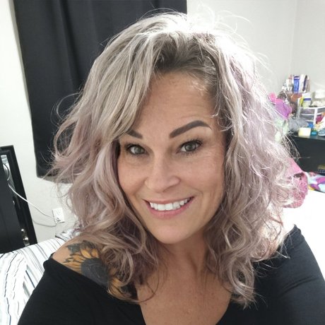 BiBi Linn ホットなモデル 写真