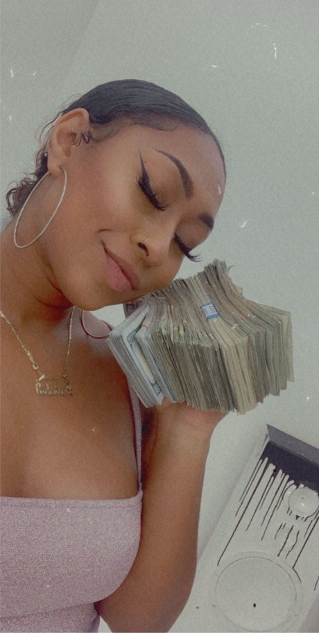 Millk_ ヌードスター ギャラリー