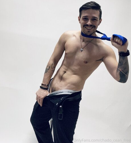 Chad Ocean アートモデル 写真