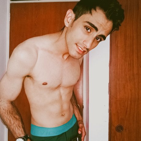 アマチュアアジア人OnlyFans アダルト ギャラリー