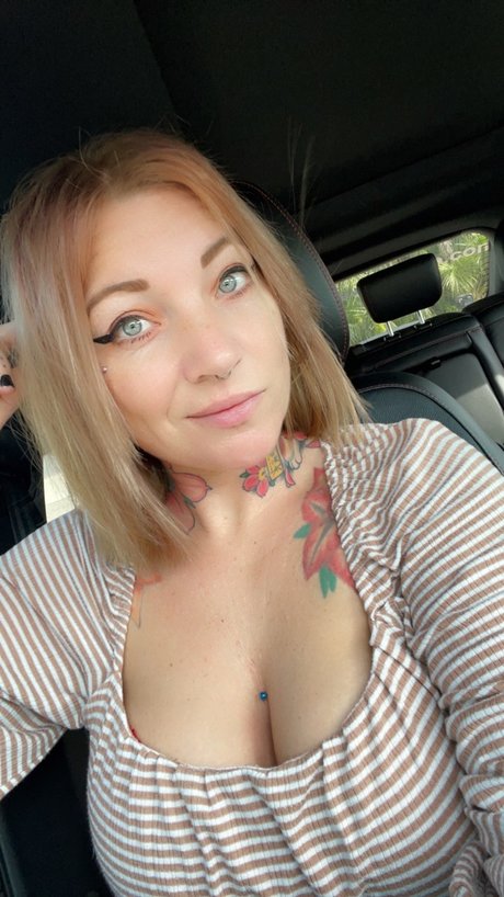 J8ksgrl セクシーなスター 写真