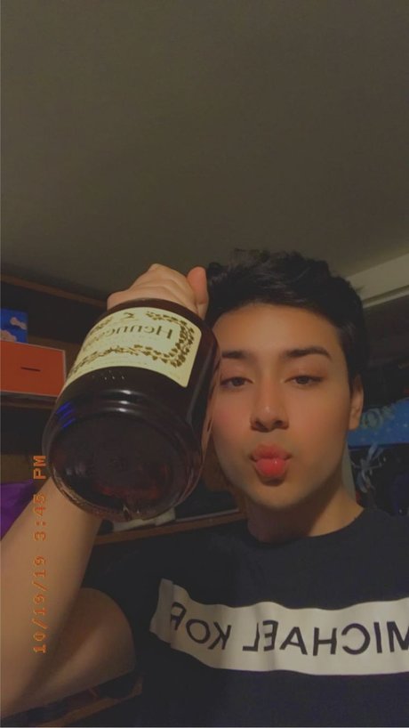 Cuban Link セクシーなポルノスター 写真