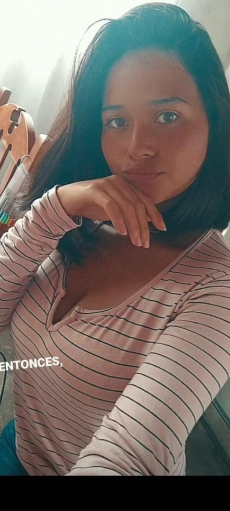 Melani Figueroa ヌードモデル 写真