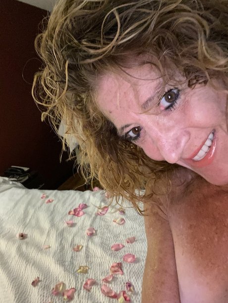 Misha Gaas ポルノスター 画像