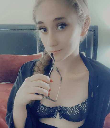 Miss PhoebeV ホットスター 写真