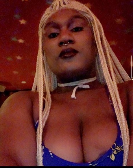 Ts Nikki 最高のモデル 画像