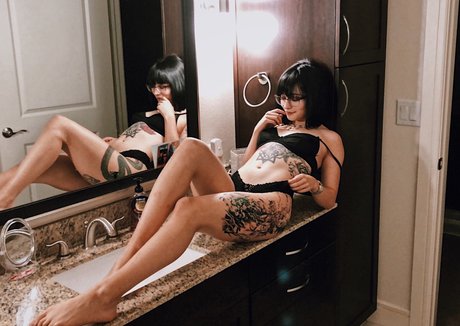 MissKiing Free 美しいモデル 画像