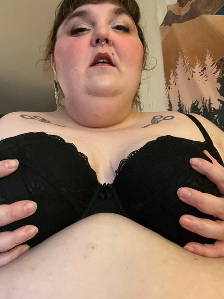 Anna Adore_ 裸のポルノスター 画像