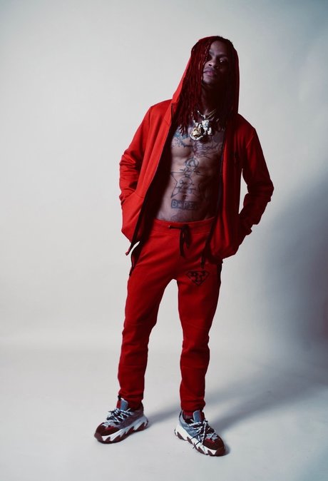 Mistake ヌードスター 画像