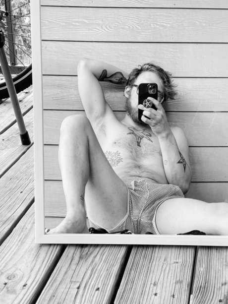 アマチュアペッギングOnlyFans セクシー裸 画像