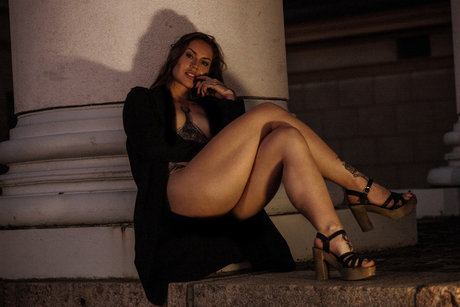 Amazon alexa ポルノスター 美しい アーカイブ