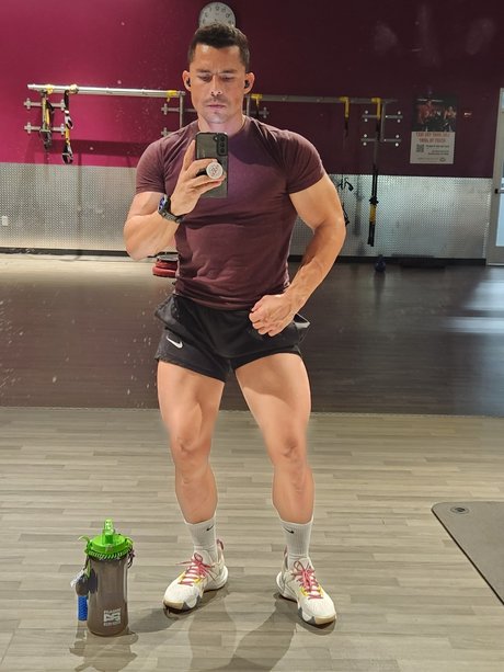 Yojan Sanz XXXモデル ギャラリー