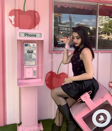 Mistress Alexis 美しいポルノスター 写真