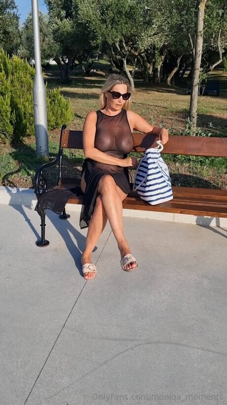 Moniqa top profile image