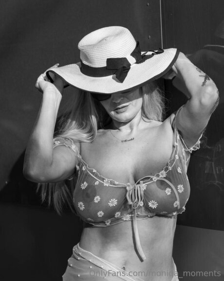 Moniqa ポルノスター ギャラリー