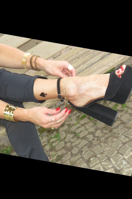 Momo Hotwife 美しいスター 画像