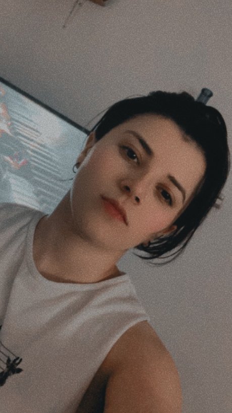 ElianaF 独占女優 写真