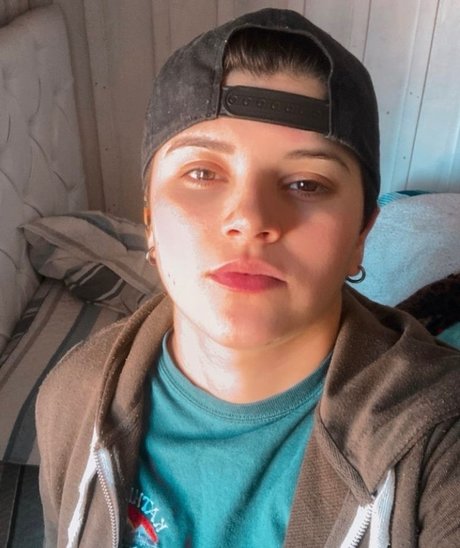 ElianaF ポルノスター 写真