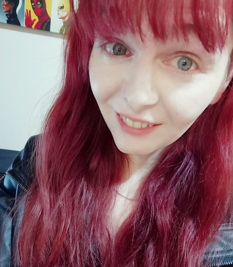 そばかすOnlyFans セクシーヌード 画像