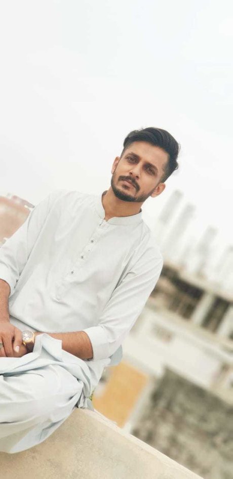 Muhammad Haris Mukhtar ポルノスター ヌード 写真