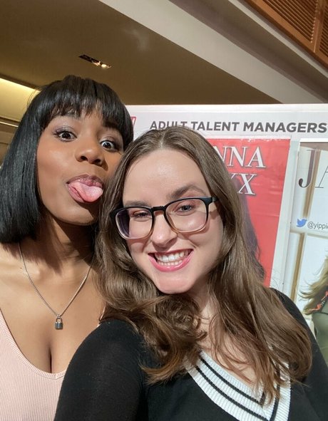 jaytaylorxx 高品質女優 画像